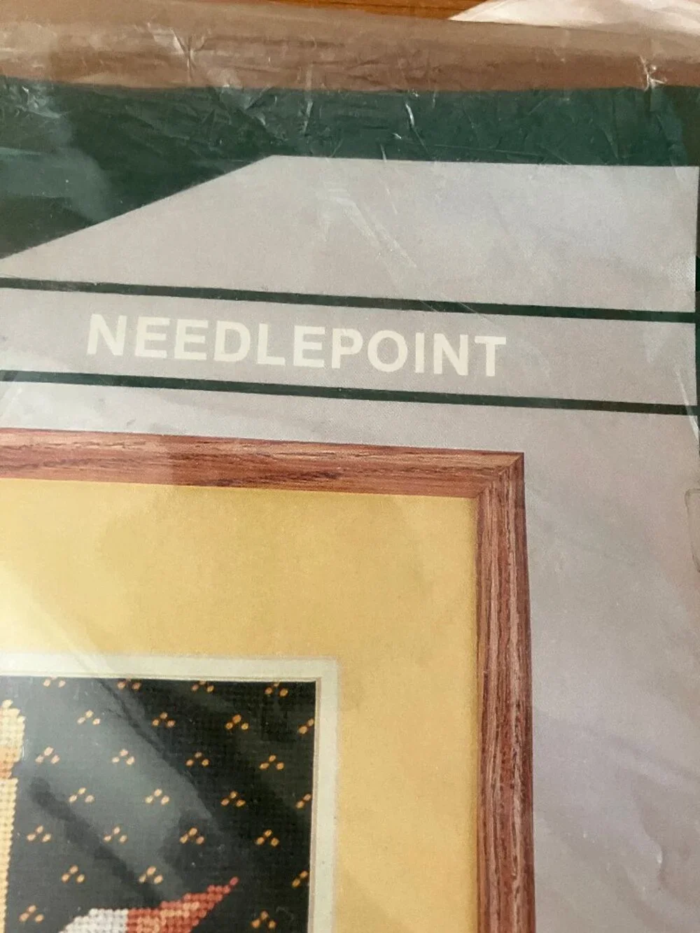 Vintage ELSA WILLIAMS Needlepoint Sitting pretty kit (# 06301)Size 9x12 in. New